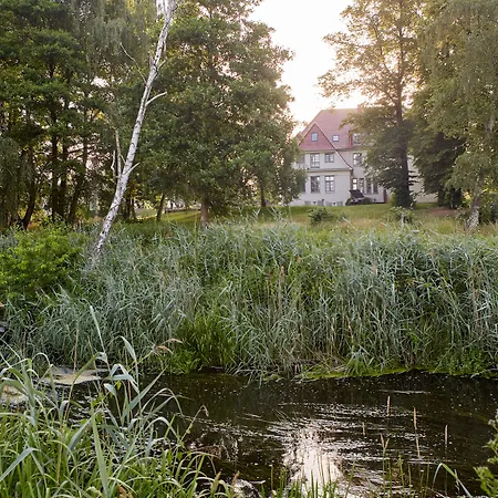 Gut Vorbeck Bed & Breakfast Gneven